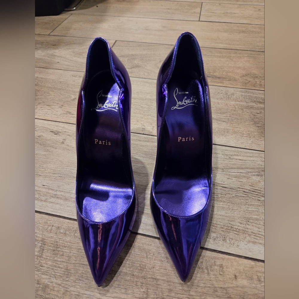 Christian Louboutin Hot Chick 100 Metallic mirrored Leather Purple Pumps 37.5